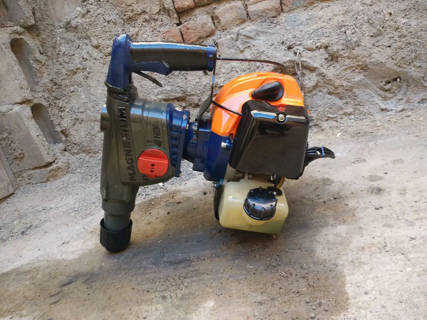 دریل دژبر سنگ شکن بتن کن بنزینی|ماشین‌آلات صنعتی|اردبیل, |دیوار