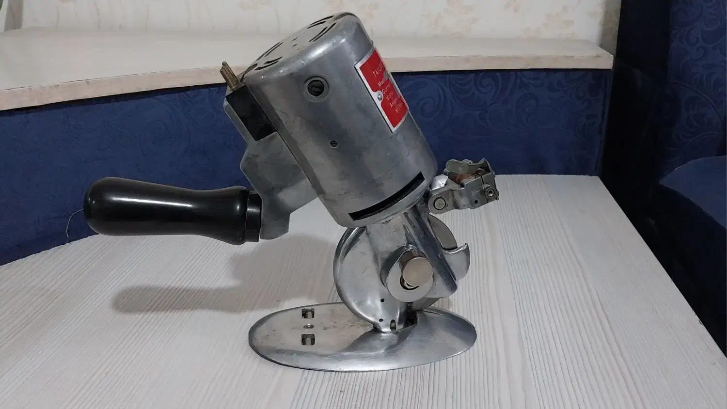 قیچی برقی|لوازم خیاطی و بافتنی|مشهد, ارمغان|دیوار