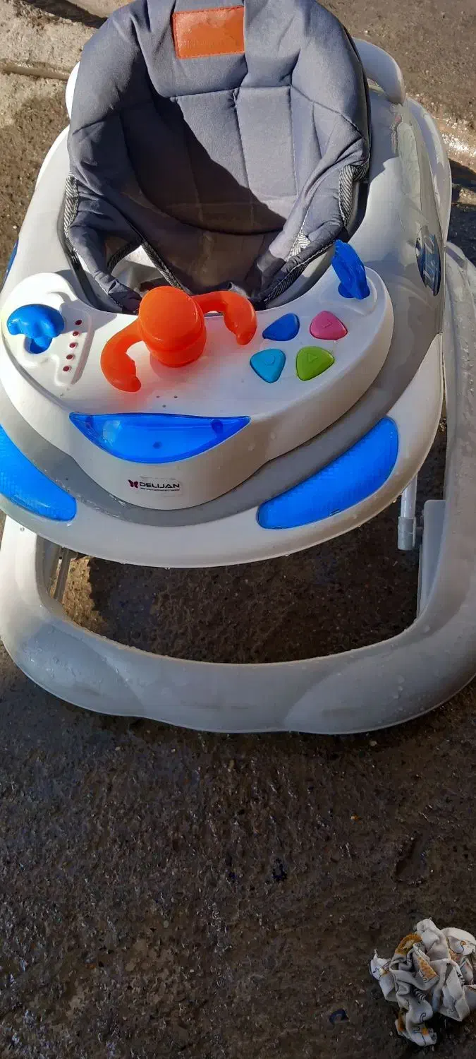 روروئک بچه|کالسکه و لوازم جانبی|کرج, آق تپه|دیوار