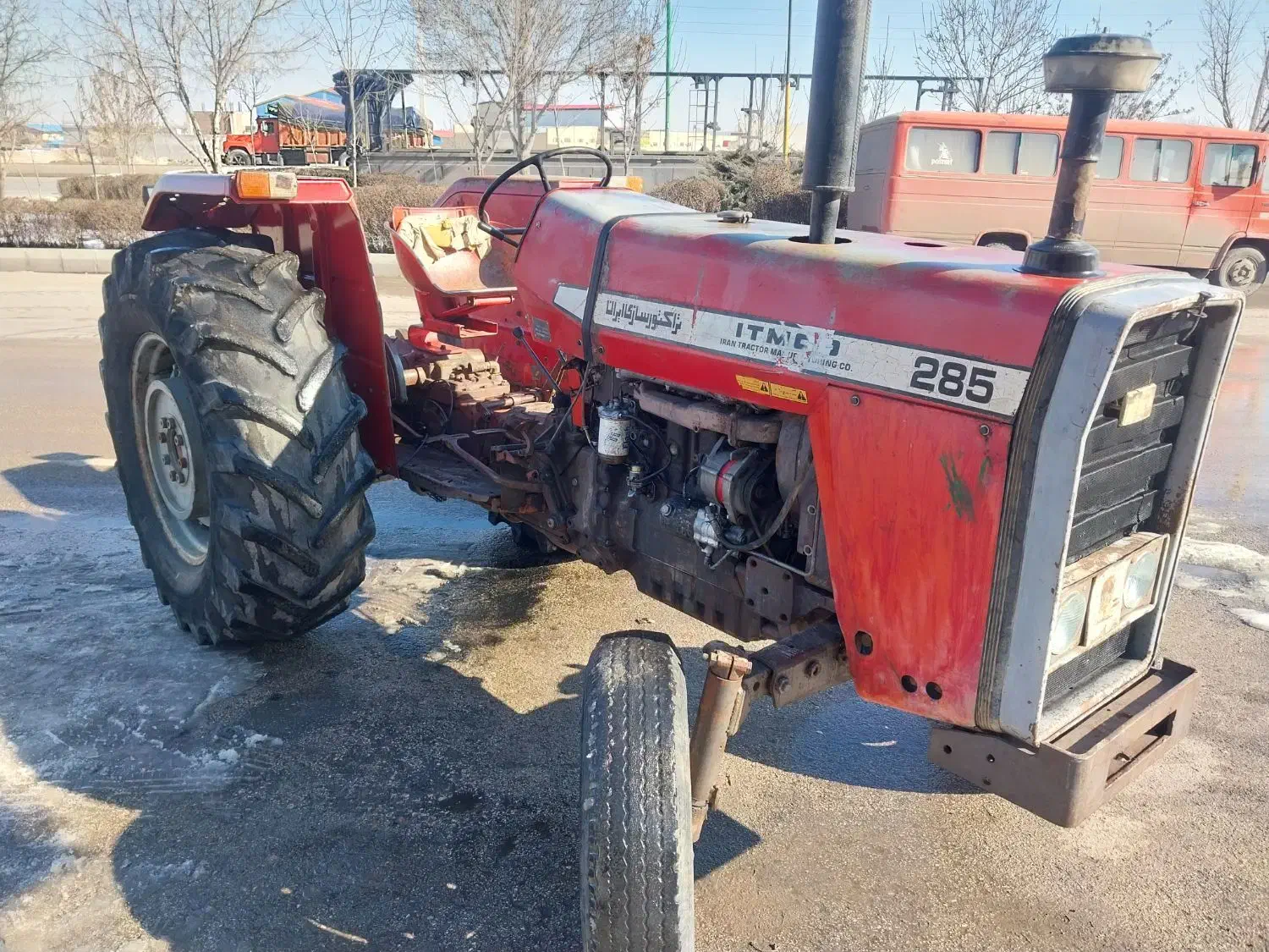تراکتور۲۸۵ مدل۶۵ و۷۰ درحد|خودرو سنگین|اردبیل, |دیوار