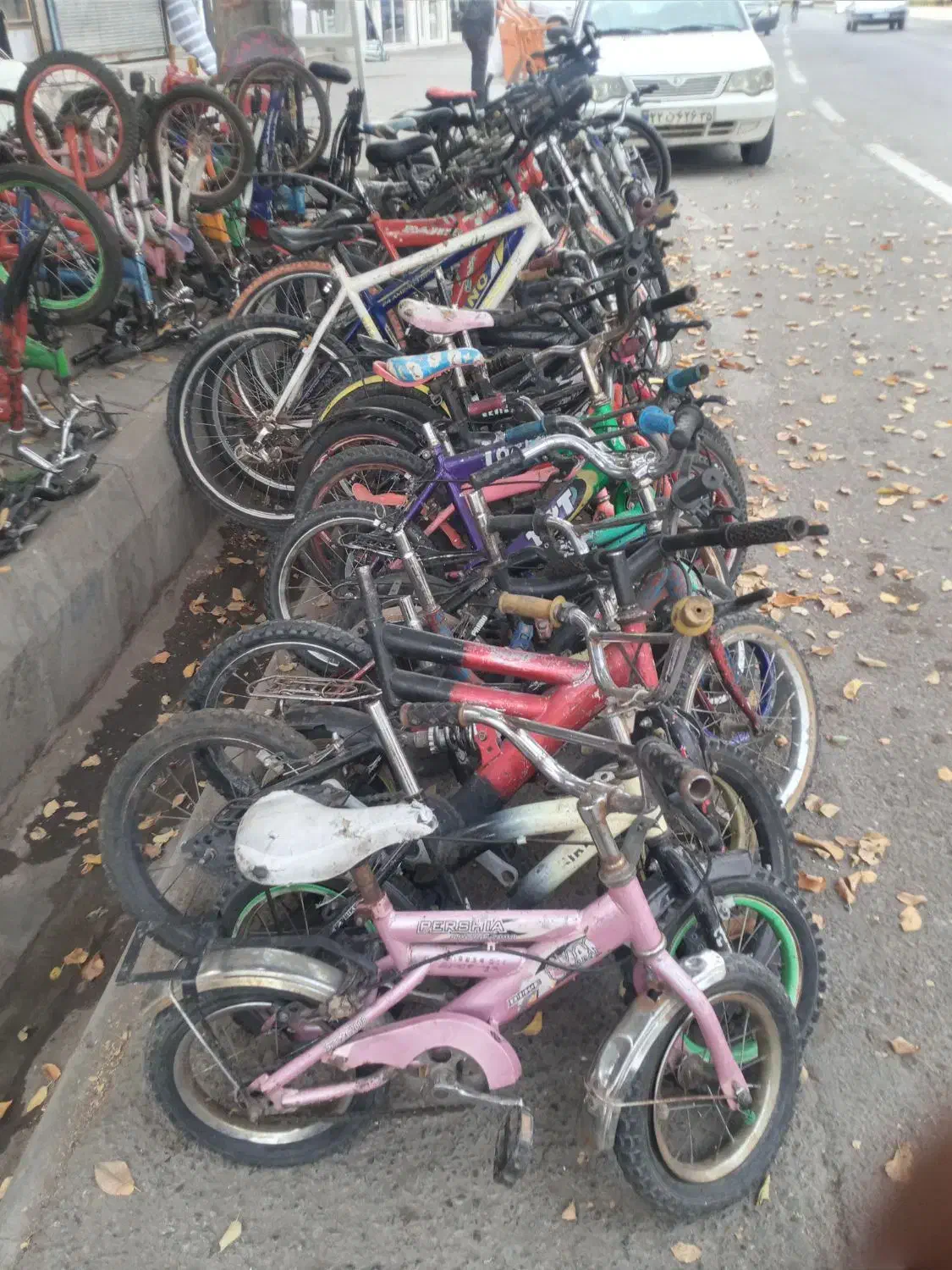 تعمیرو تعویض دوچرخه کارکرده|دوچرخه، اسکیت، اسکوتر|میانه, |دیوار