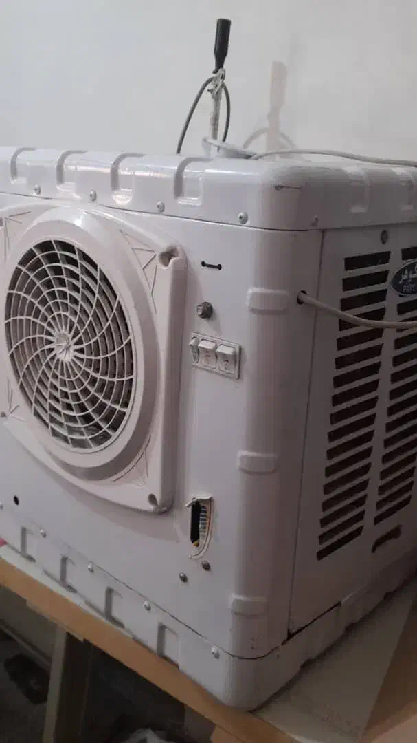 کولر آبی|کولر آبی|اندیشه, اندیشه فاز ۳|دیوار