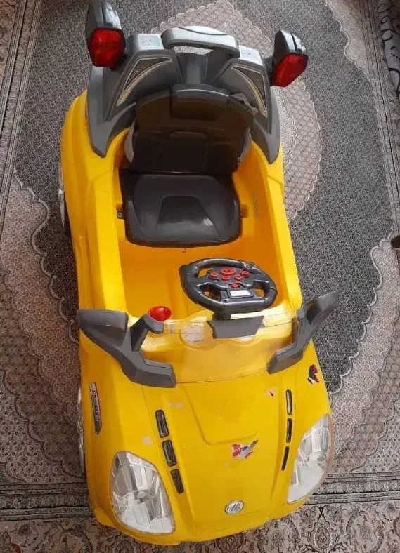 ماشین شارژی زرد|اسباب‌‌بازی|ارومیه, |دیوار