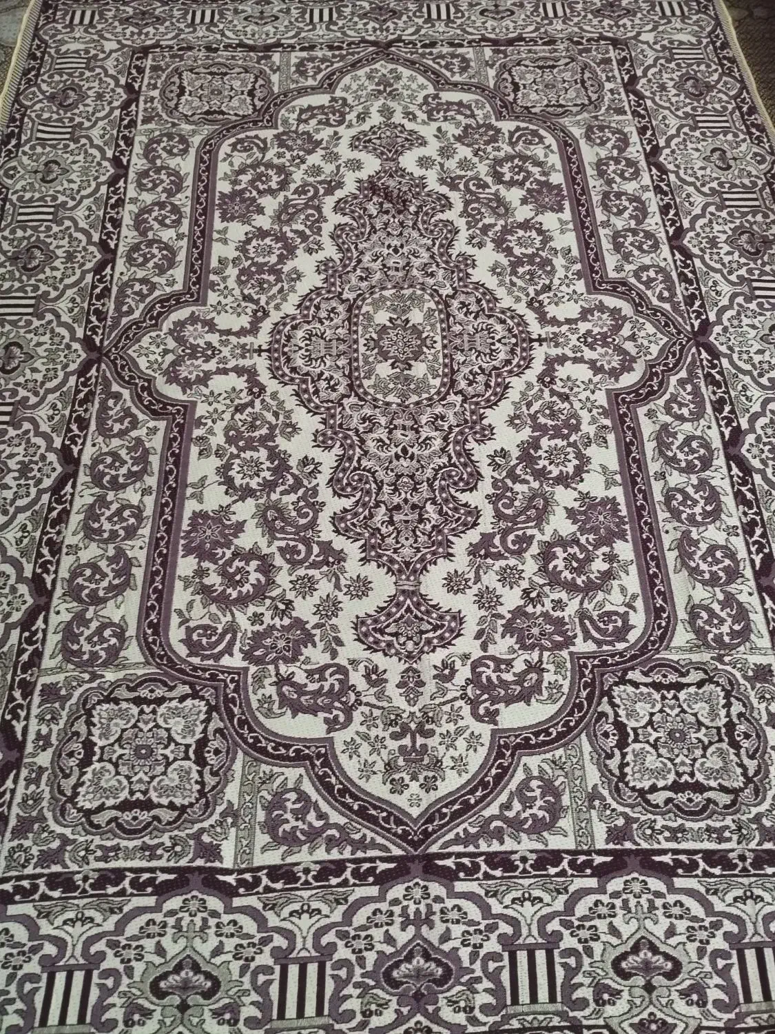 زیرسفره و روفرشی هدیه روز مادر|روفرشی|قم, طلاب غیر ایرانی|دیوار