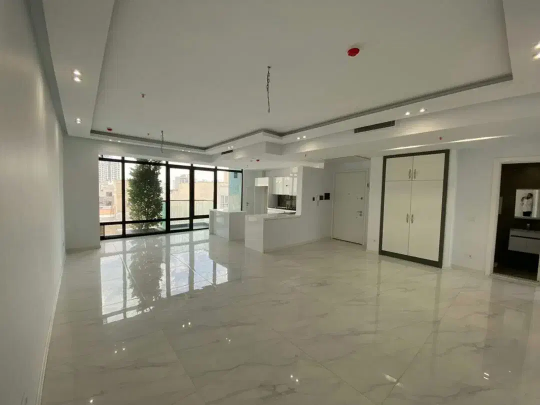 ۱۷۰متر  صرافها  نوساز  ۲پارکنیک  مشاعات‌دار