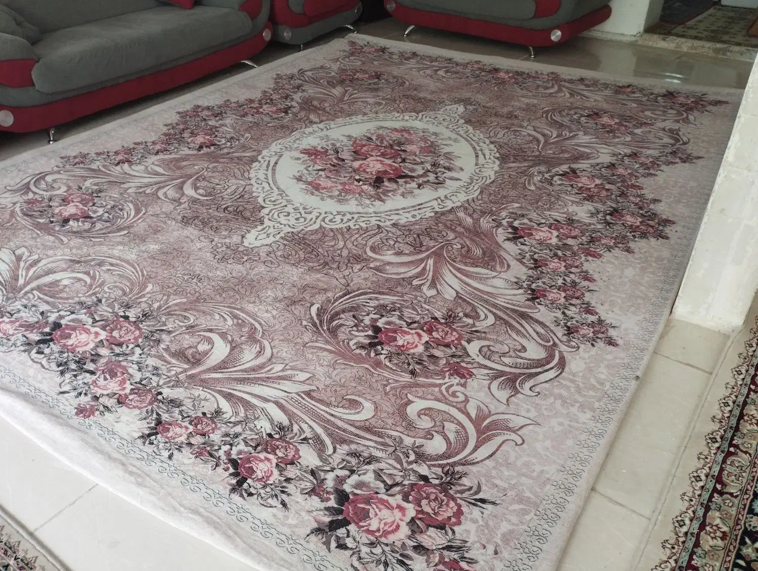 روفرشی کشدار|روفرشی|تربتحیدریه, آغوی|دیوار