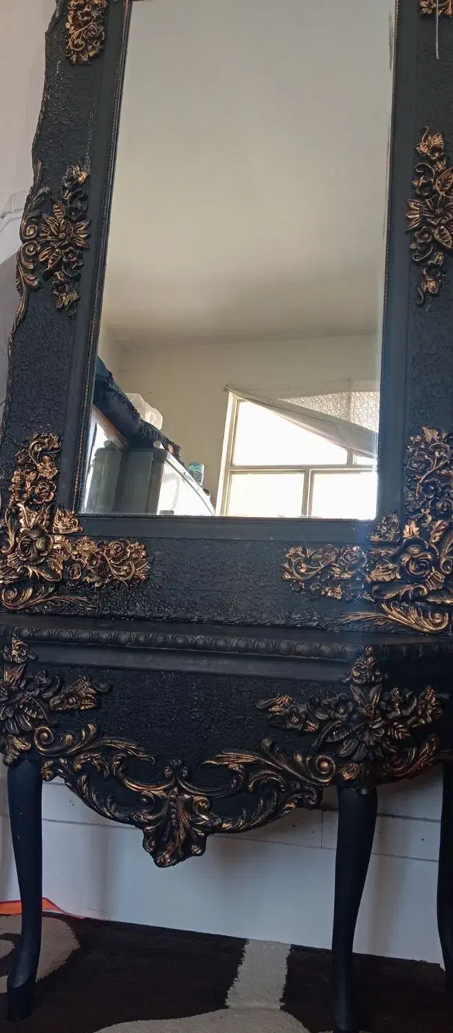 آینه کنسول مشکی طلایی|مبلمان خانگی و میز عسلی|رباط‌کریم, رباط‌کریم|دیوار