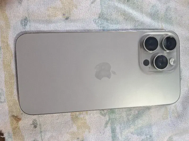 ایفون۱۵ پرومکس ۲۵۶|موبایل|ساوه, |دیوار