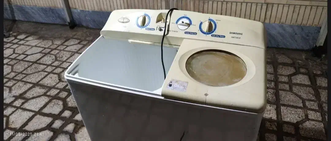 فروش دو دستگاه ماشین لباسشویی دوقلو|ماشین لباسشویی و خشککن لباس|شاهینشهر, عطار|دیوار