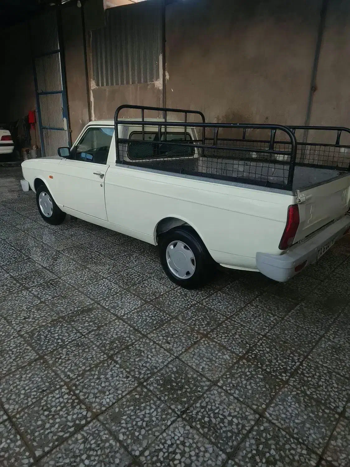 پیکان وانت بستک|خودرو سواری و وانت|جناح, |دیوار