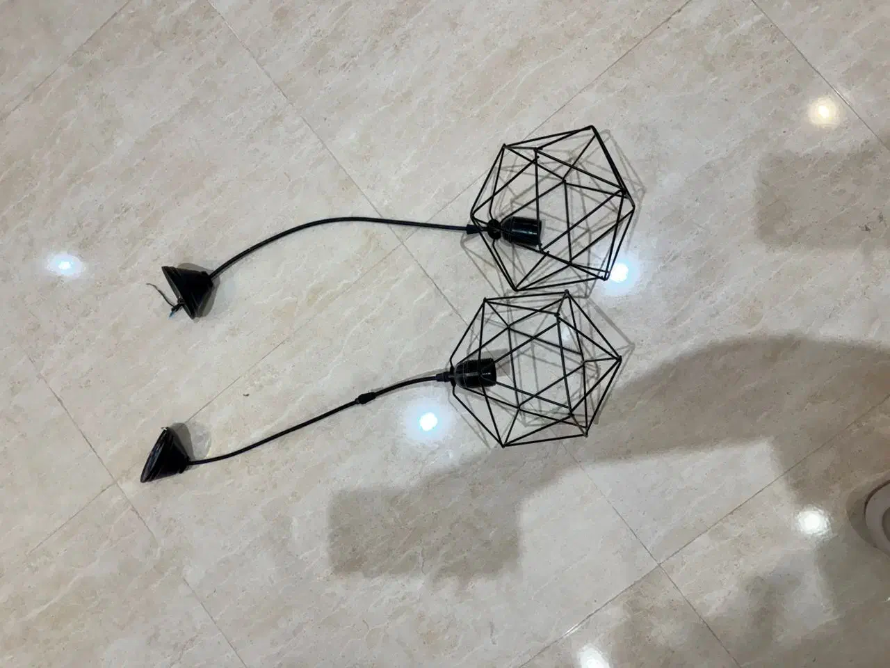 لوستر کاملا سالم در حد نو|لوستر و چراغ آویز|کیش, |دیوار