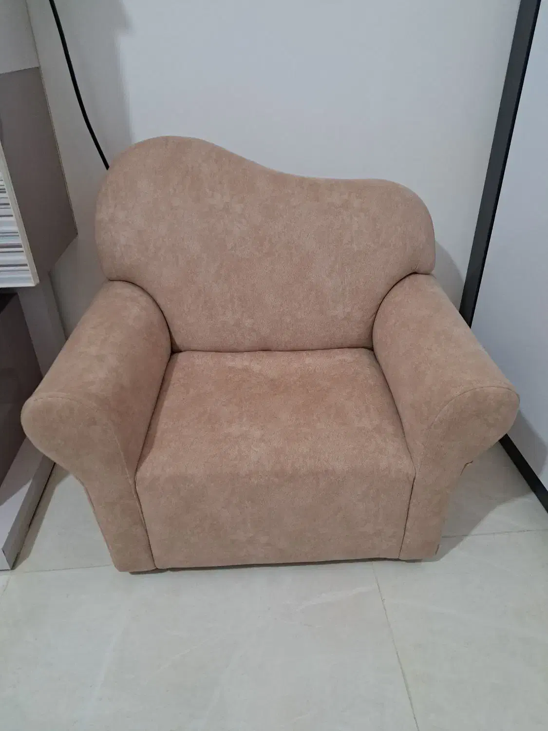 مبل کودک|تخت و صندلی بچه|رشت, شهرک پردیسان|دیوار