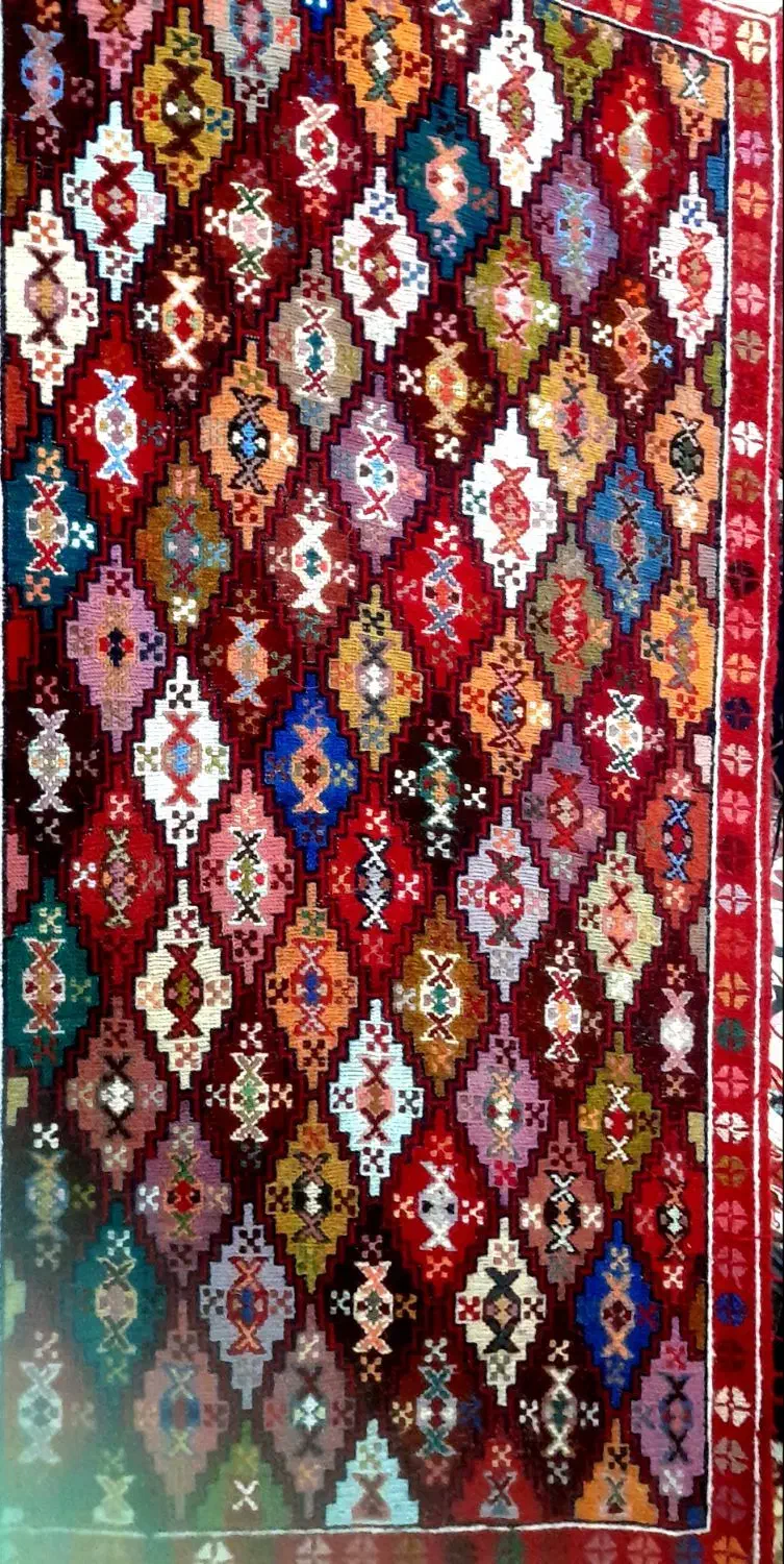 دو تا ورنی یکی ۸۰ در ۲۰۰ یکی هم ۵۰ در ۲۰۰|فرش|آبش احمد, |دیوار