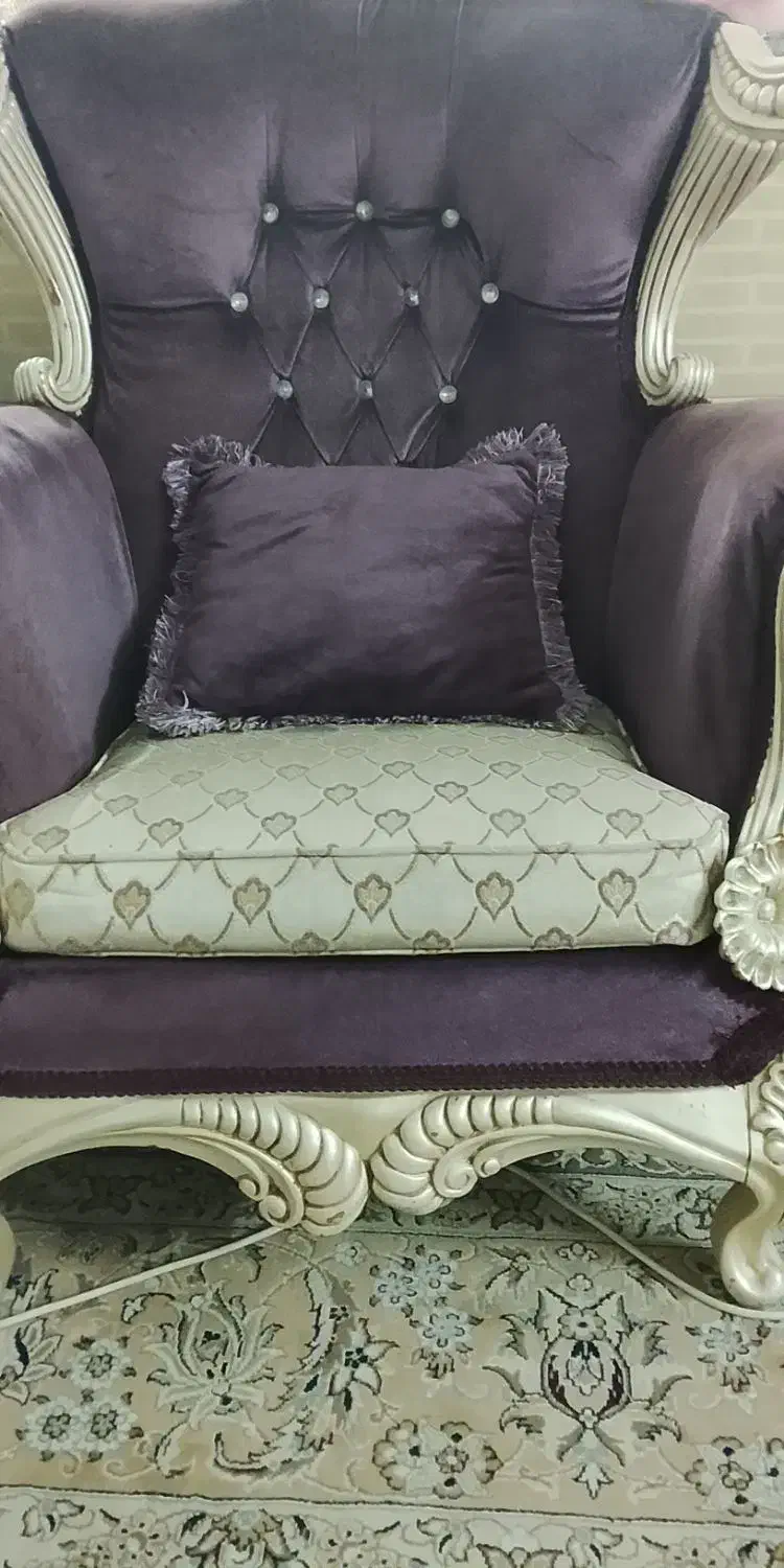 مبل سلطنتی ۷نفره|مبلمان خانگی و میز عسلی|فلاورجان, |دیوار