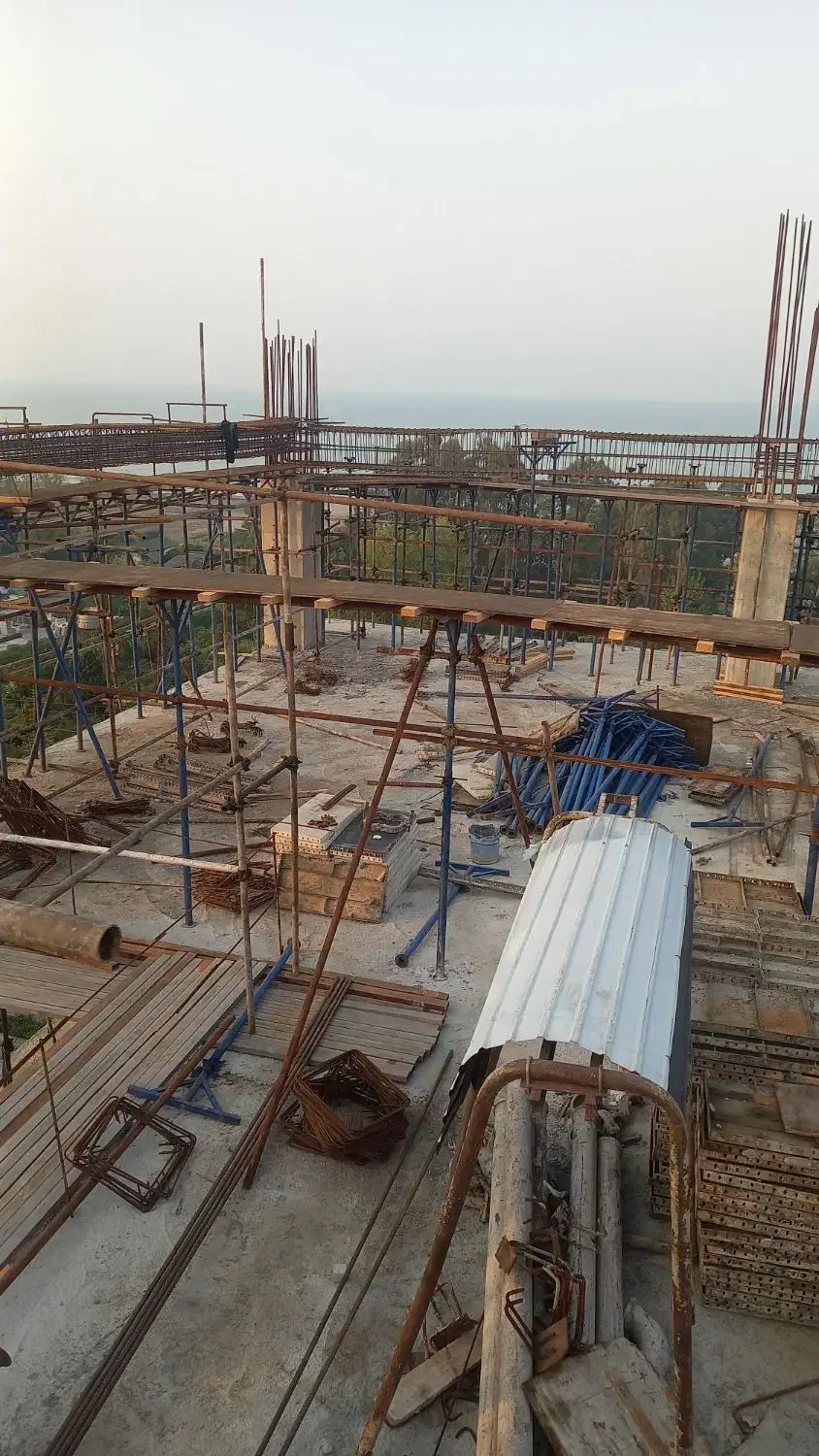 استادکار و کمکی قالب بند و آرماتوربند|استخدام معماری، عمران و ساختمانی|چالوس, |دیوار