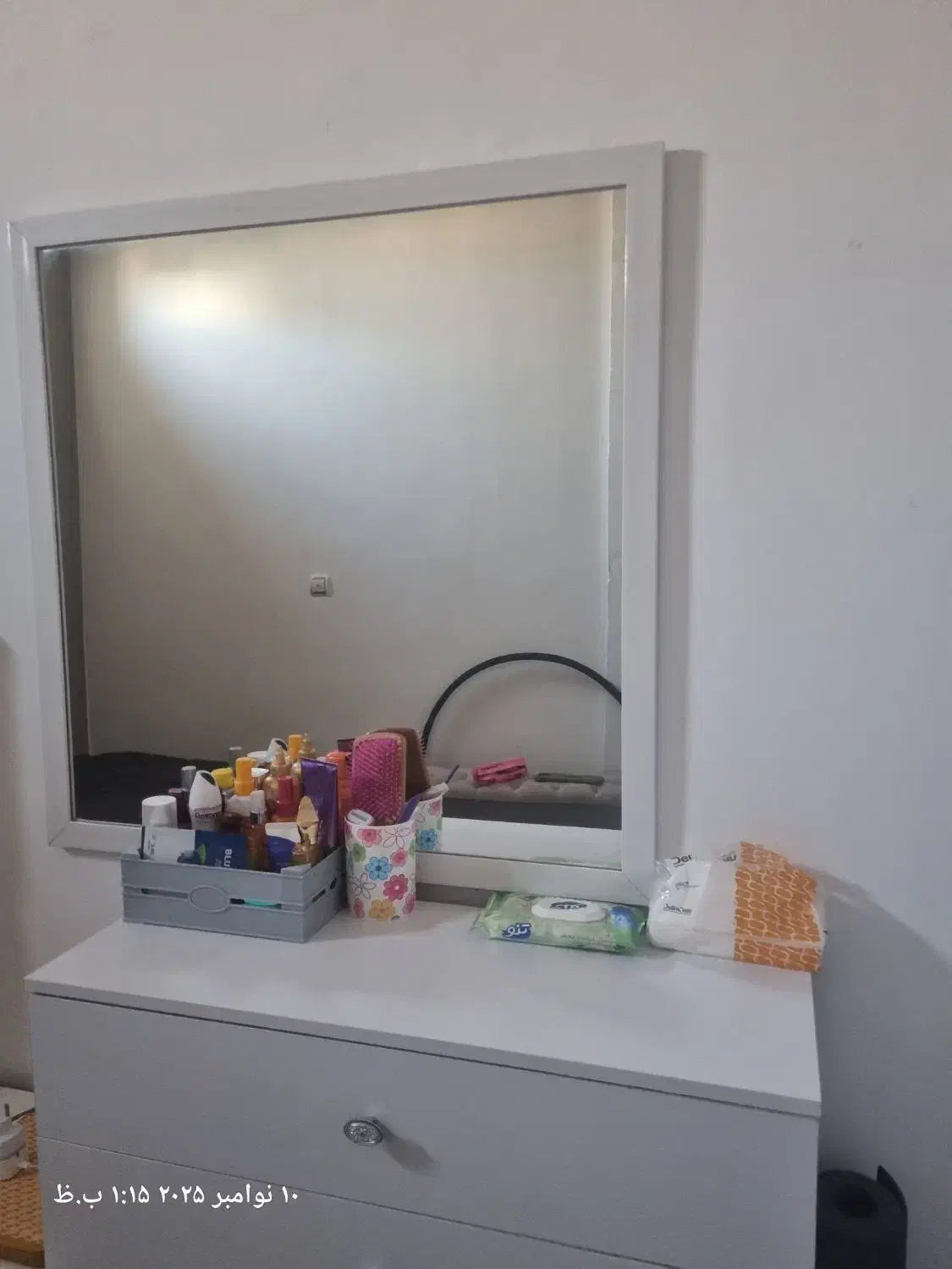 دراور و اینه|جاکفشی، کمد، دراور|رباط‌کریم, رباط‌کریم|دیوار