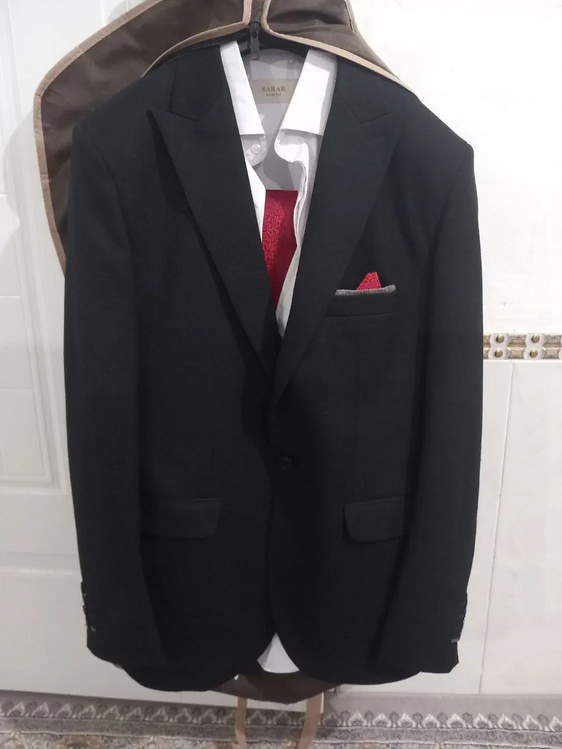 کت شلوار|لباس|فسا, |دیوار