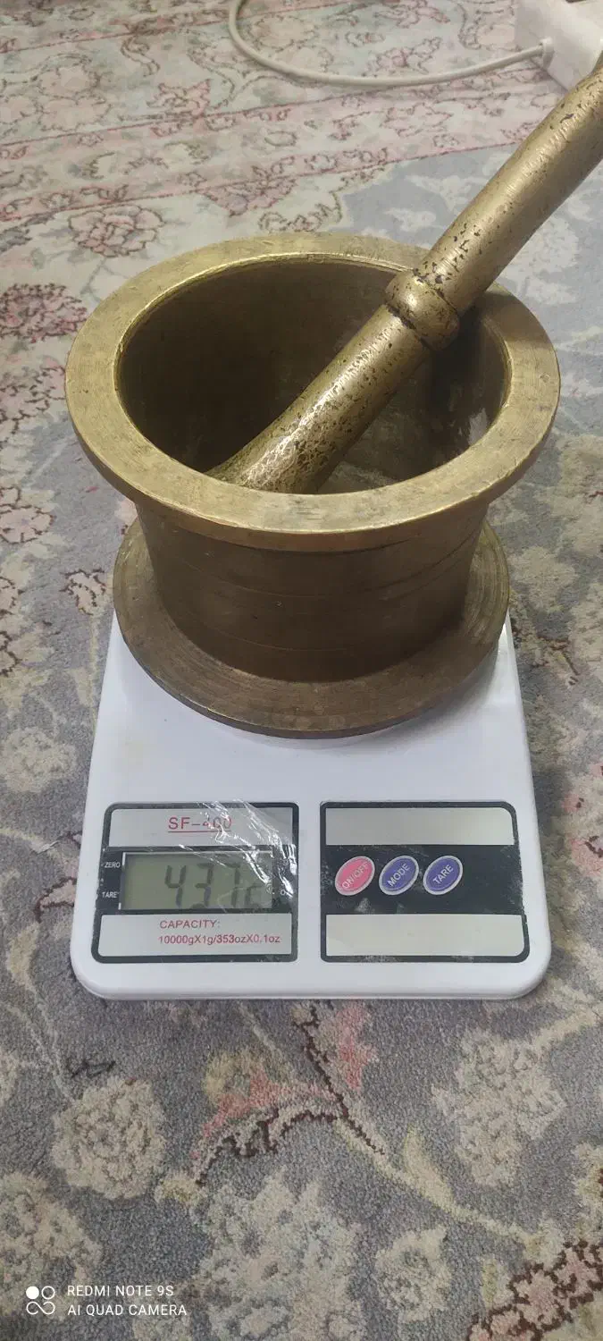 هاونگ قدیمی|کلکسیون اشیاء عتیقه|اصفهان, باغ فدک|دیوار