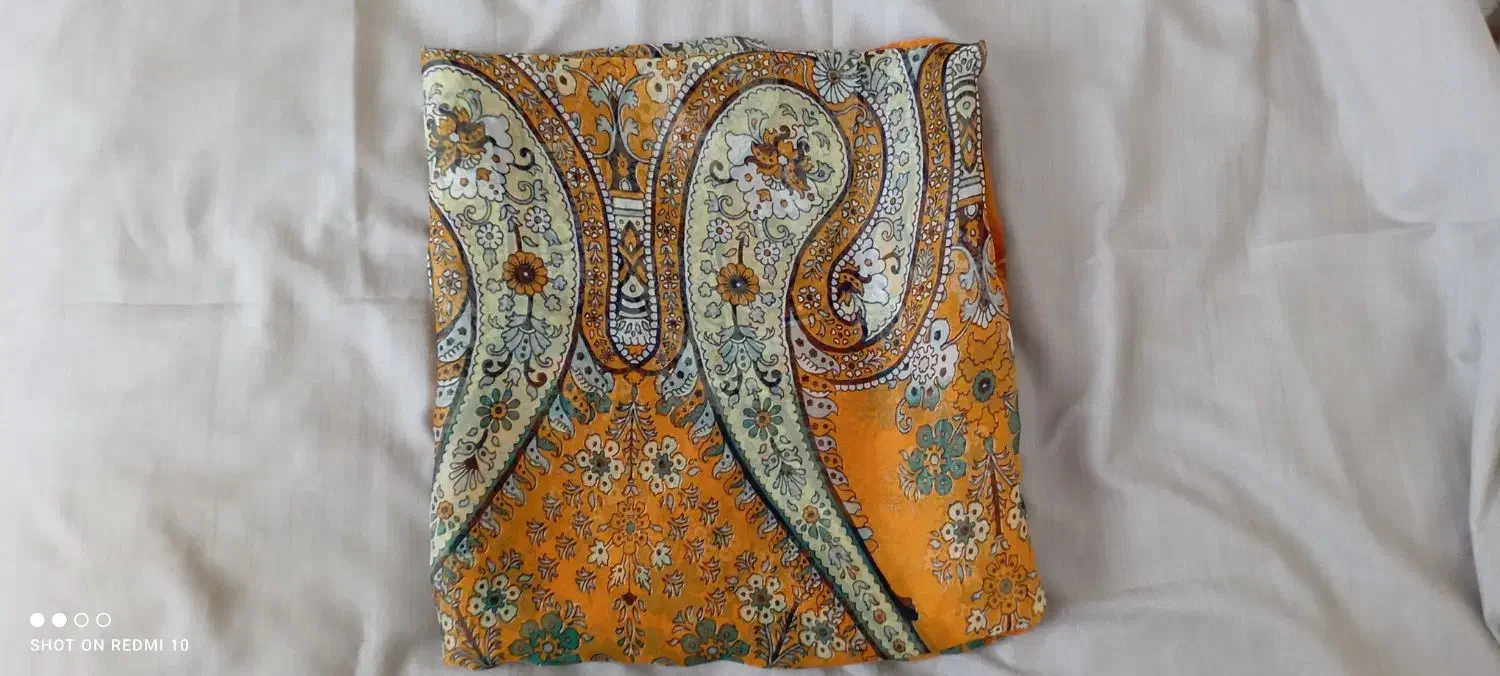 پارچە و لباس|لباس|بوکان, |دیوار