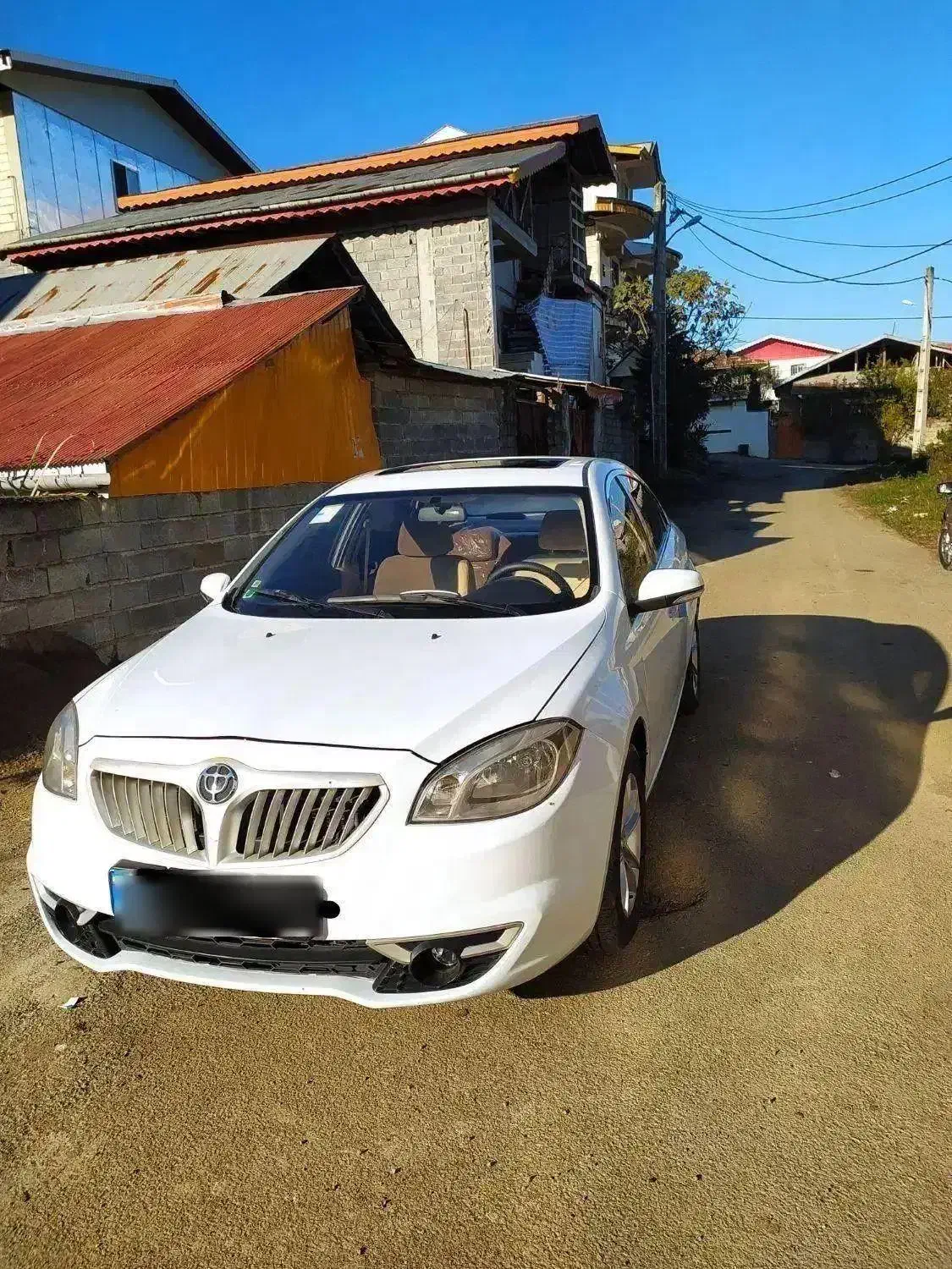 برلیانس سفید مدل 95|خودرو سواری و وانت|املش, |دیوار