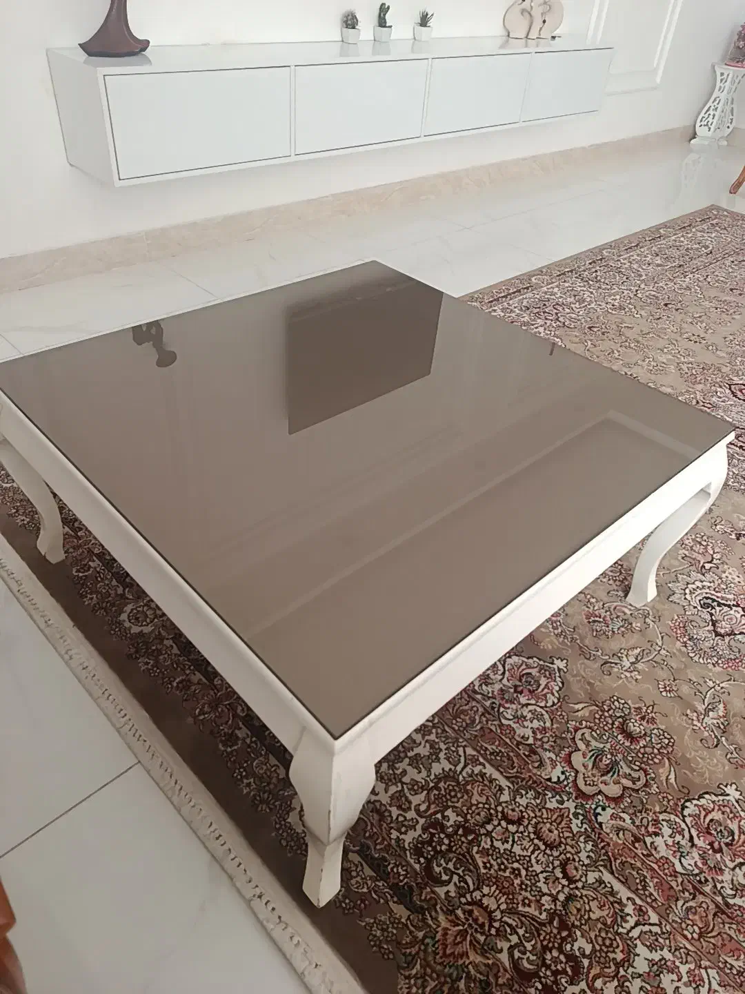 میز جلو مبلی|مبلمان خانگی و میز عسلی|رشت, باهنر|دیوار