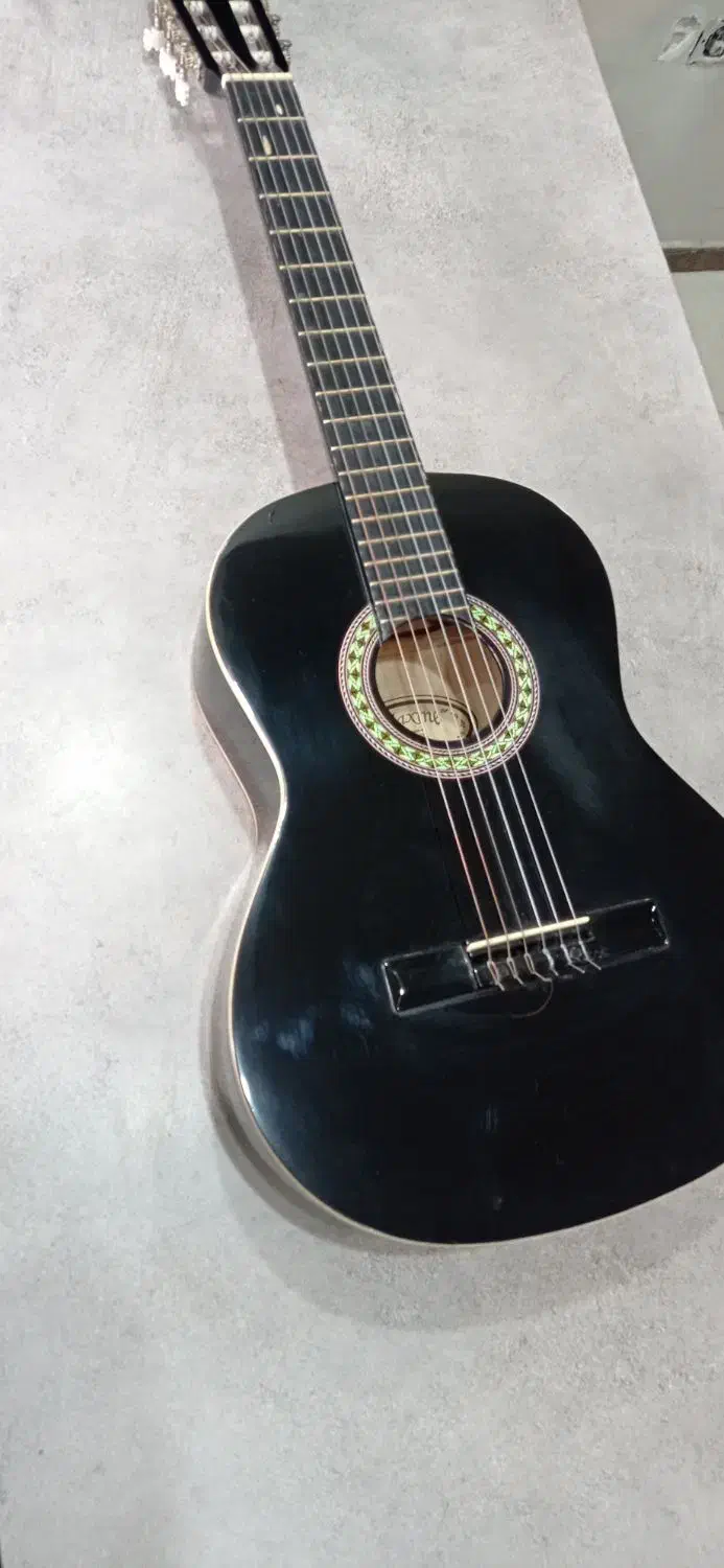 فروش فوری . کاملا سالم|گیتار، بیس، امپلیفایر|تهران, تهرانپارس جنوبی|دیوار