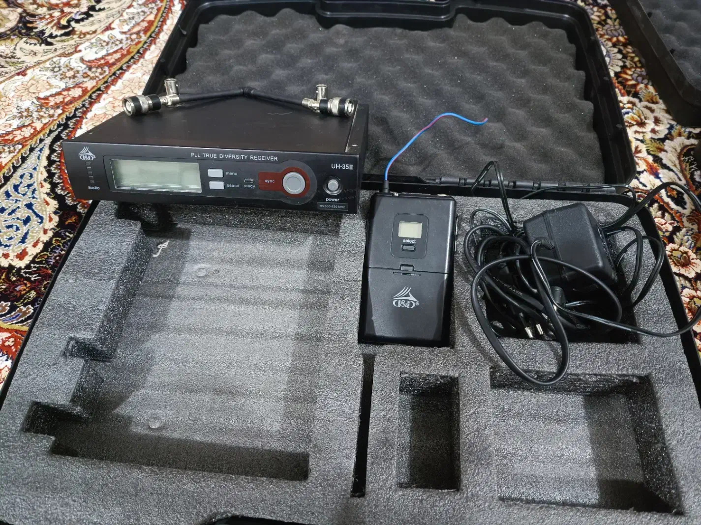 میکروفون|صوتی و تصویری|تربتحیدریه, کلاته توکلی|دیوار