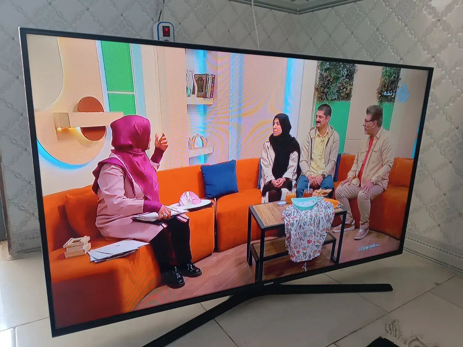 تلویزیون ۴۳سامسونگ سالم کیفیت تصویرعالی|تلویزیون و پروژکتور|قرچک, داوود آباد|دیوار