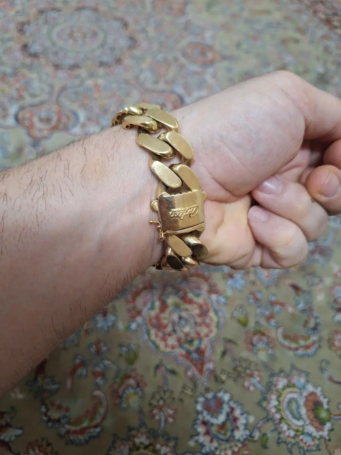 دستبند طلا نو|جواهرات|اسلام‌شهر, باغ فیض|دیوار