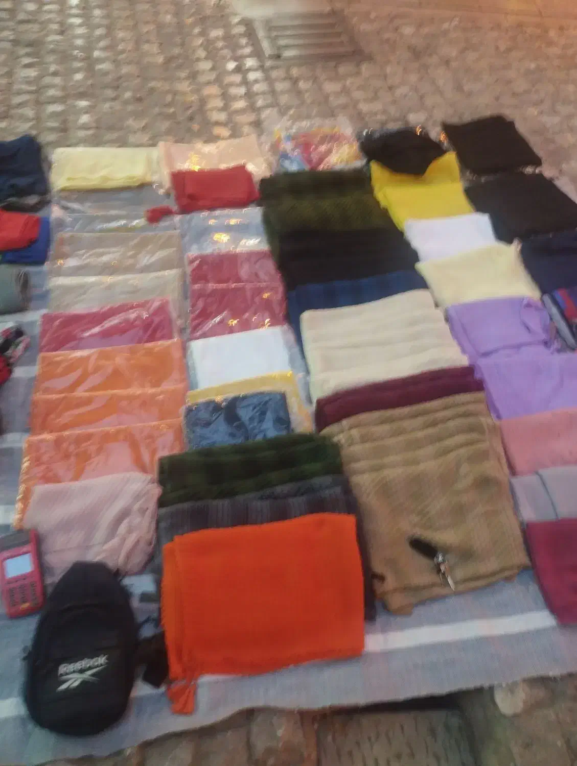 شال|لباس|پاتاوه, |دیوار