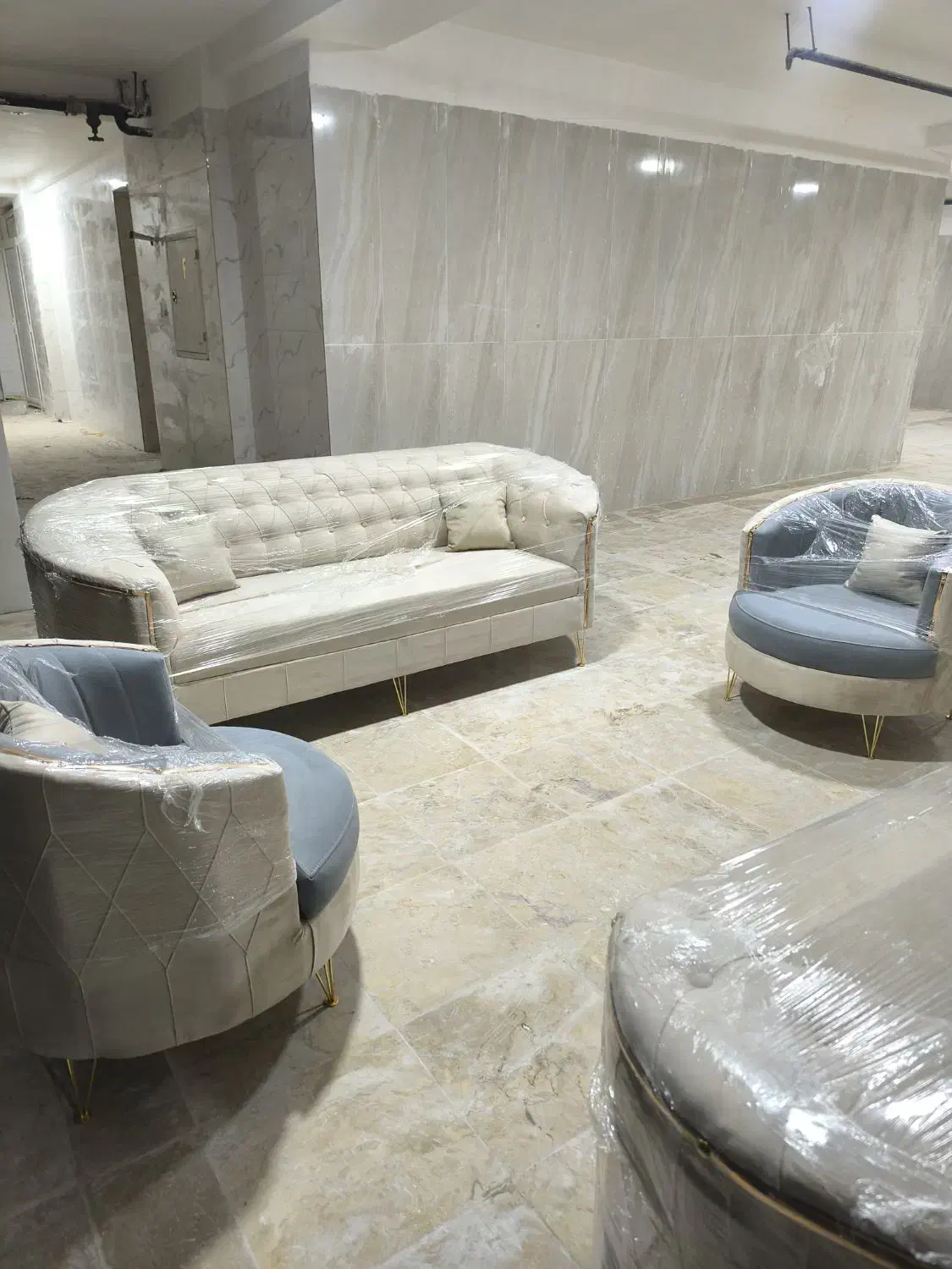 مبل هشت نفره مدل صدفی+ میز جلو مبلی هدیه|مبلمان خانگی و میز عسلی|چابهار, |دیوار