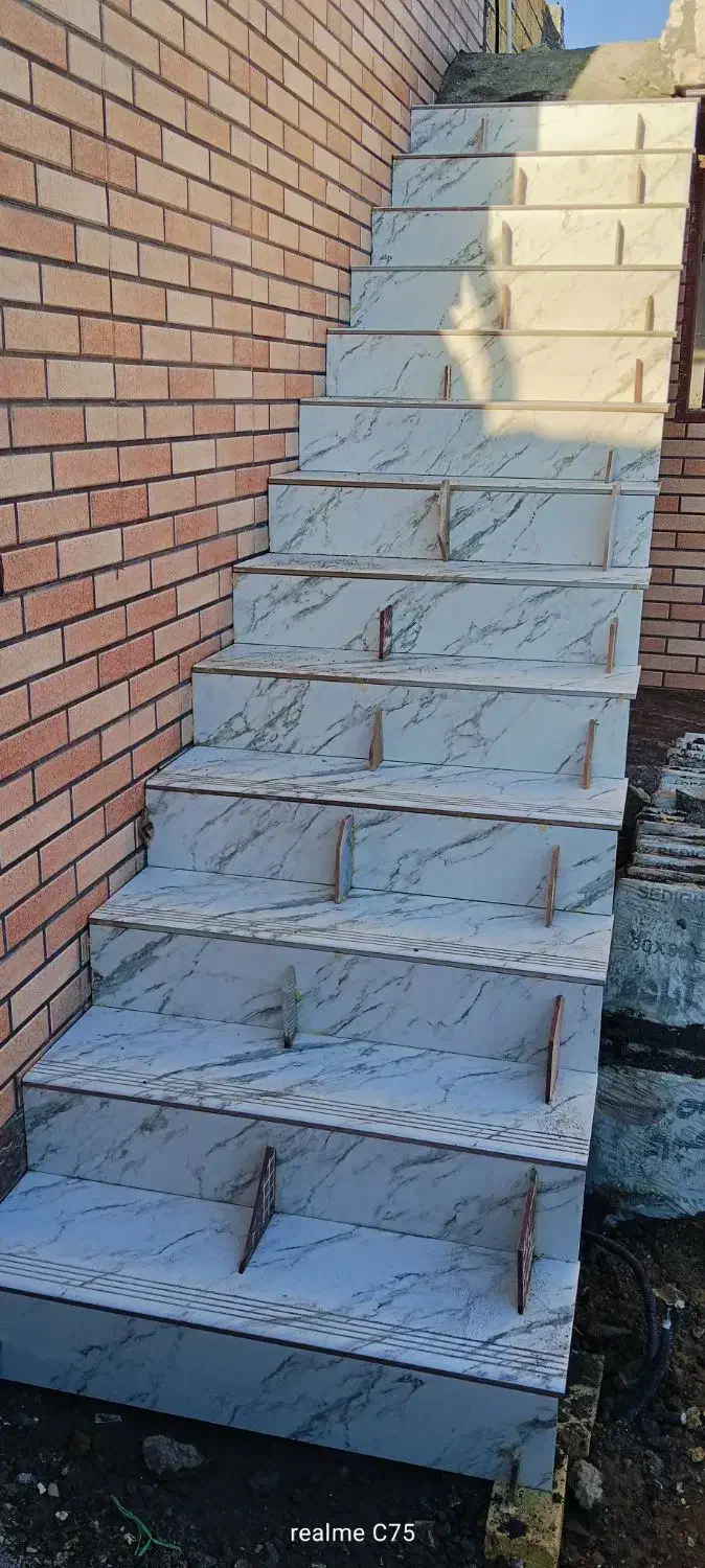 کاشی و سرامیک کار.موزائیک.سنگ پله.دیوارچینی.پلاستر|خدمات پیشه و مهارت|فلاورجان, |دیوار