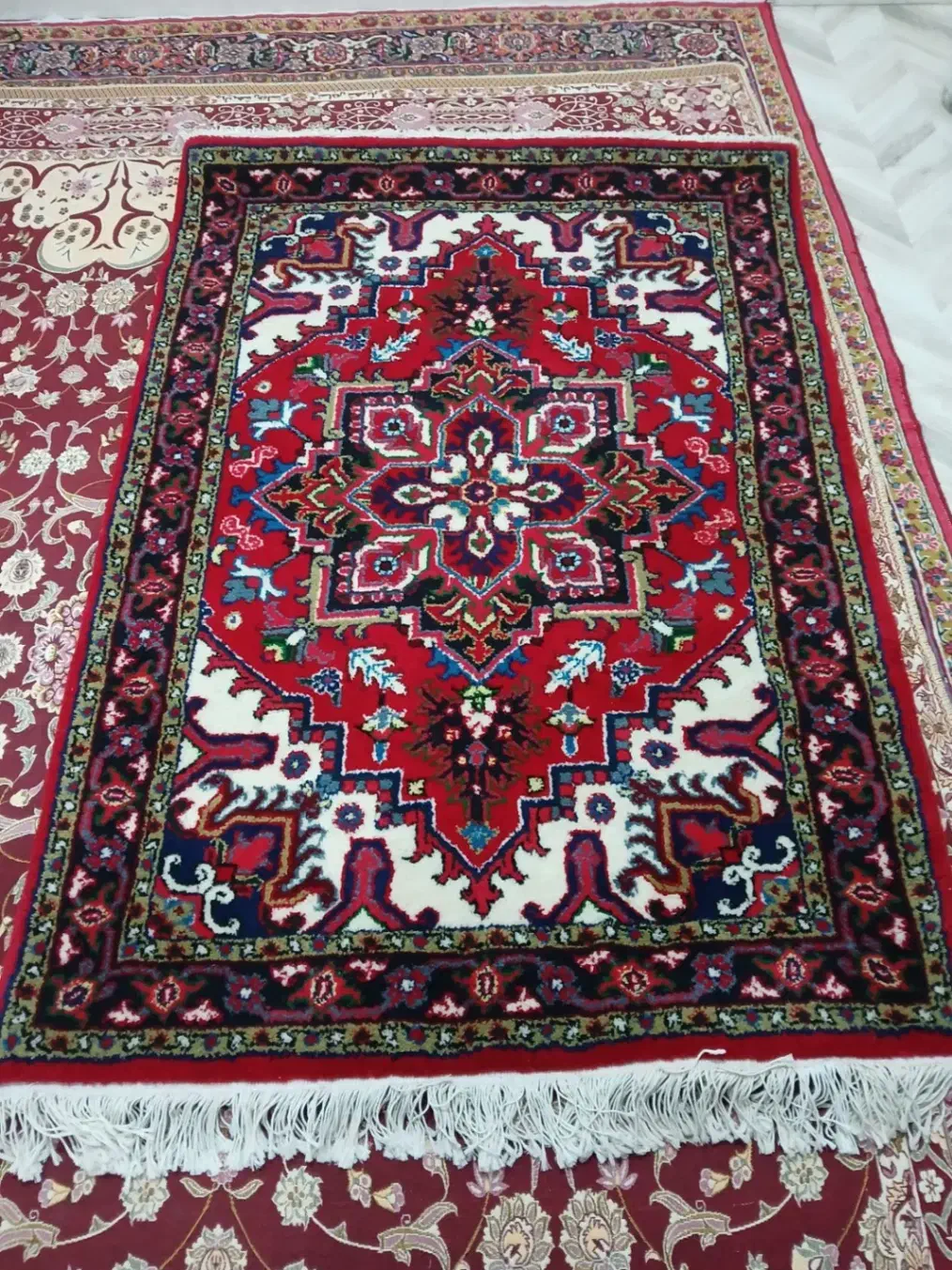 فرش دست بافت تبریز|فرش|فردیس, فردیس|دیوار