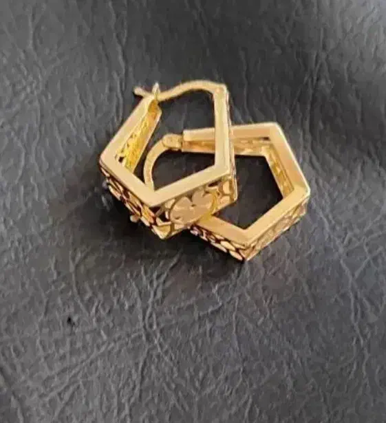 گوشواره طلا بدون اجرت|جواهرات|تهران, فلسطین (میدان انقلاب)|دیوار