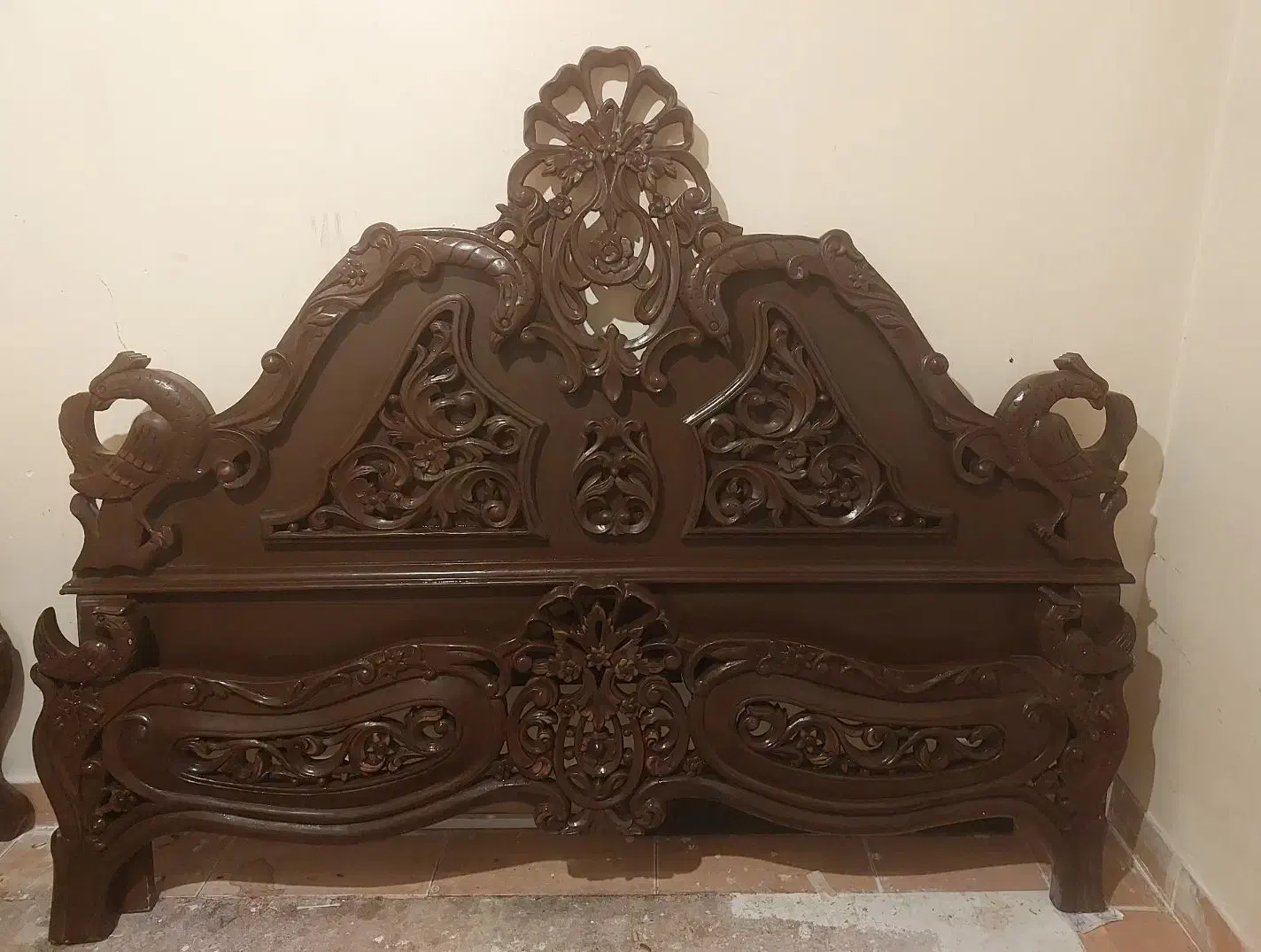 تخت خواب دو نفره|تخت و سرویس خواب|تبریز, |دیوار