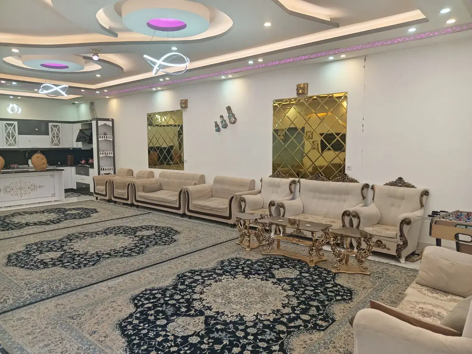 سوئیت، باغ ویلا استخردار سرپوشیده|اجارهٔ کوتاه‌مدت ویلا و باغ|مشهد, تبادکان|دیوار