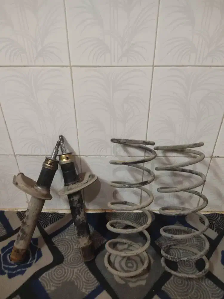 کمک فنر|قطعات یدکی و لوازم جانبی|سیرجان, |دیوار