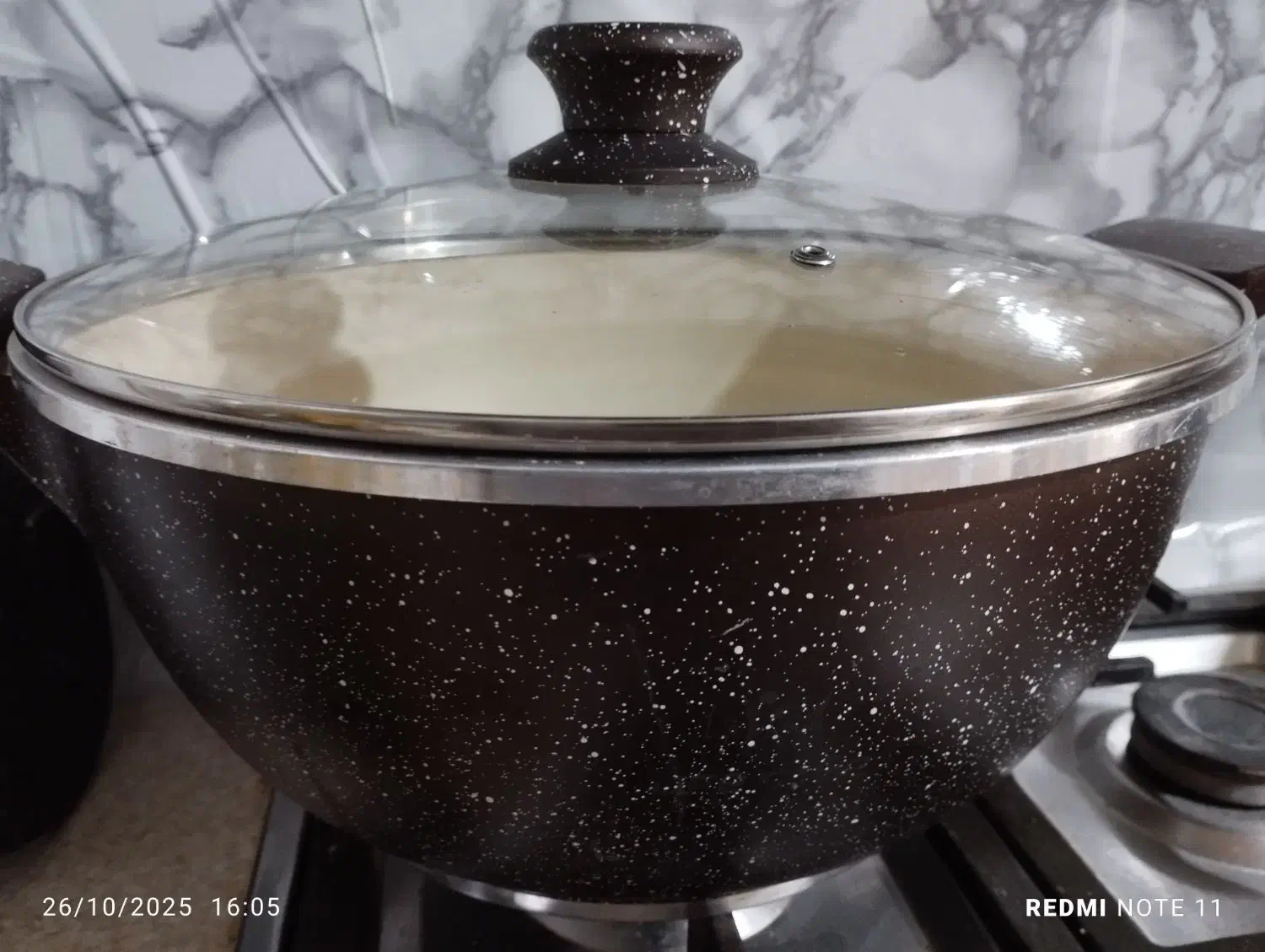 قابلمه|ظروف پخت‌وپز|هشتگرد, شهرک دانش|دیوار