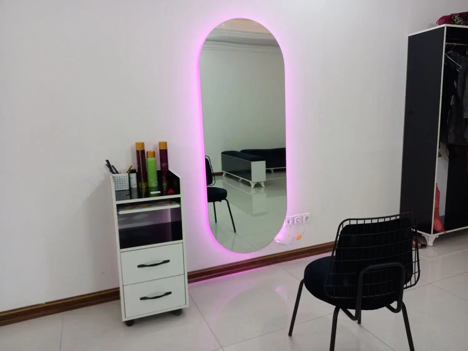 وسایل سالن زیبایی|آرایشگاه و سالنهای زیبایی|بهارستان, |دیوار