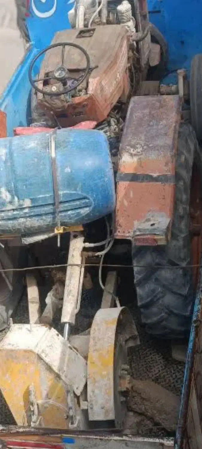 تراکتور وکاتربرش آسفالت|خودرو سنگین|فارسان, |دیوار