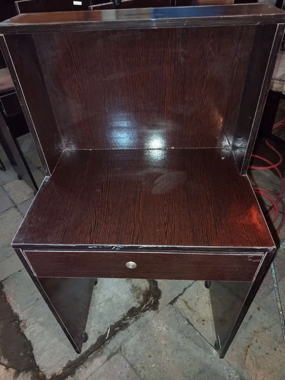 میز|میز تحریر و کامپیوتر|اهواز, کیانشهر|دیوار