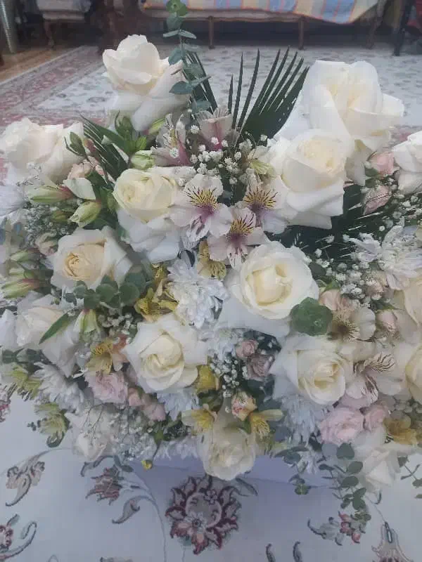 دسته گل طبیعی خیلی زیبا و خوش رنگ|گل و گیاه طبیعی|اندیشه, اندیشه فاز ۲|دیوار