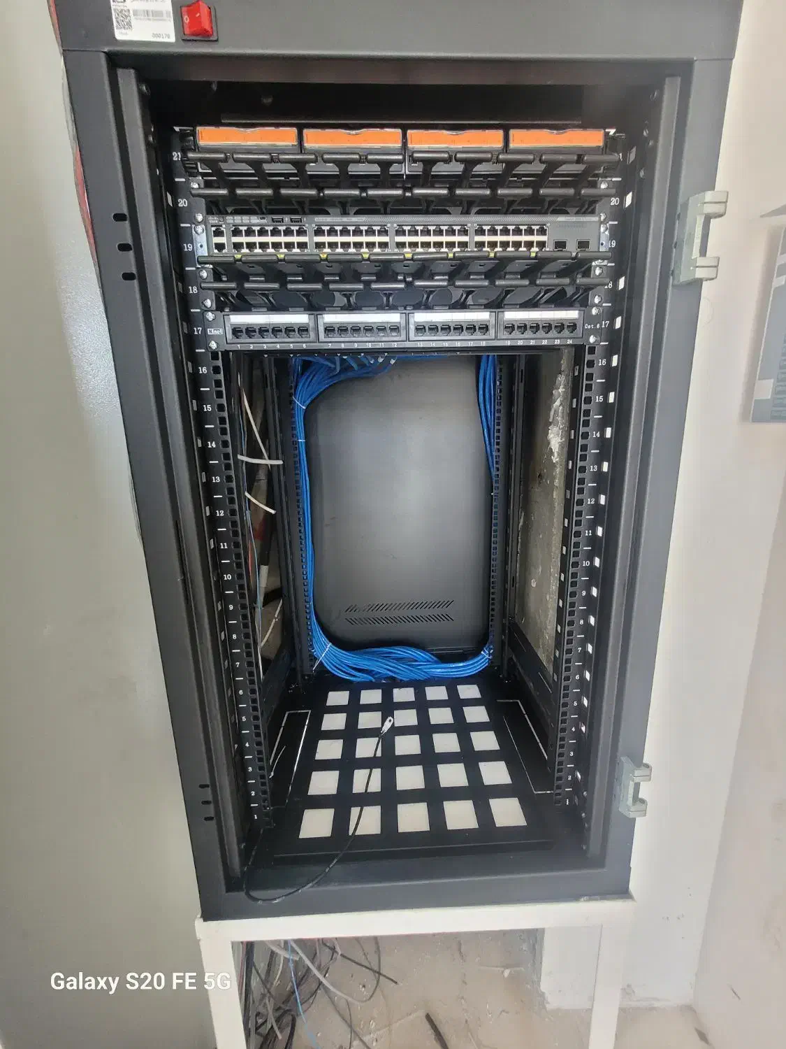 اجرای پروژه های شبکه پسیو و اکتیو|خدمات رایانه‌ای و موبایل|تهران, شیخ هادی|دیوار