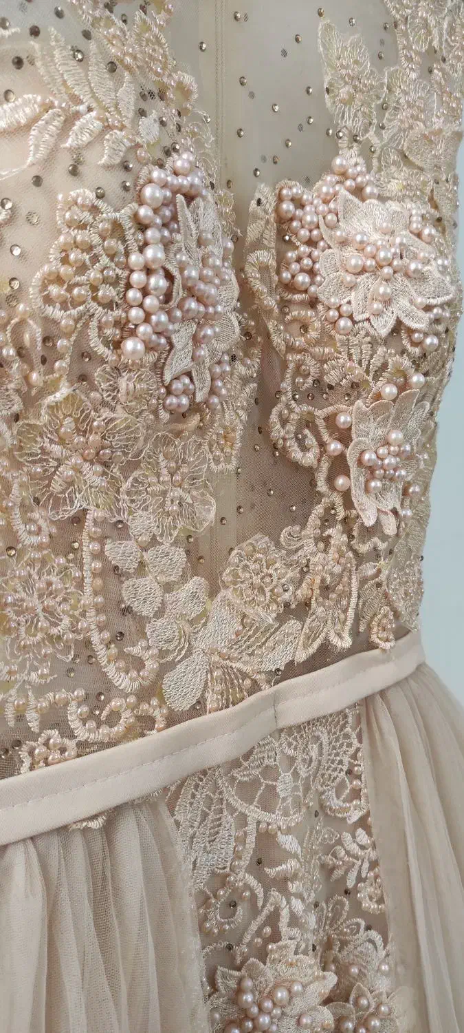 لباس مجلسی|لباس|اراک, |دیوار