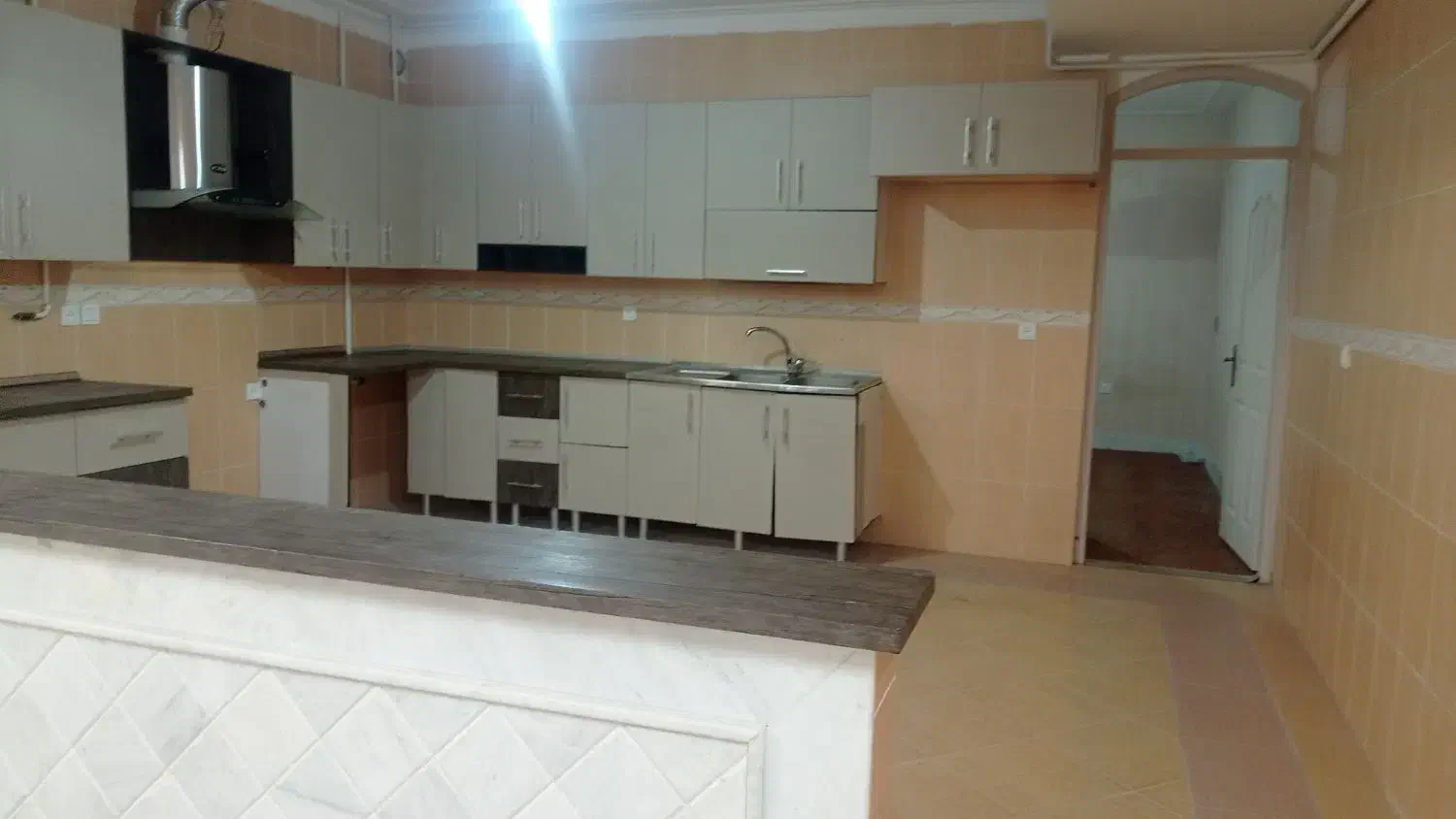 رهن و اجاره زیرزمین گلخونه راه جدا|اجارهٔ خانه و ویلا|قم, زنبیل آباد|دیوار