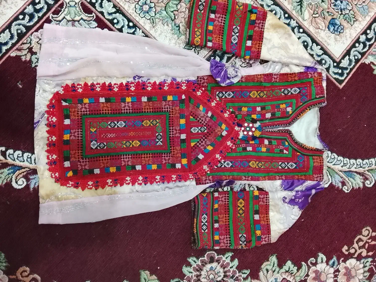 خیاطی بانوان|لباس|خاش, |دیوار