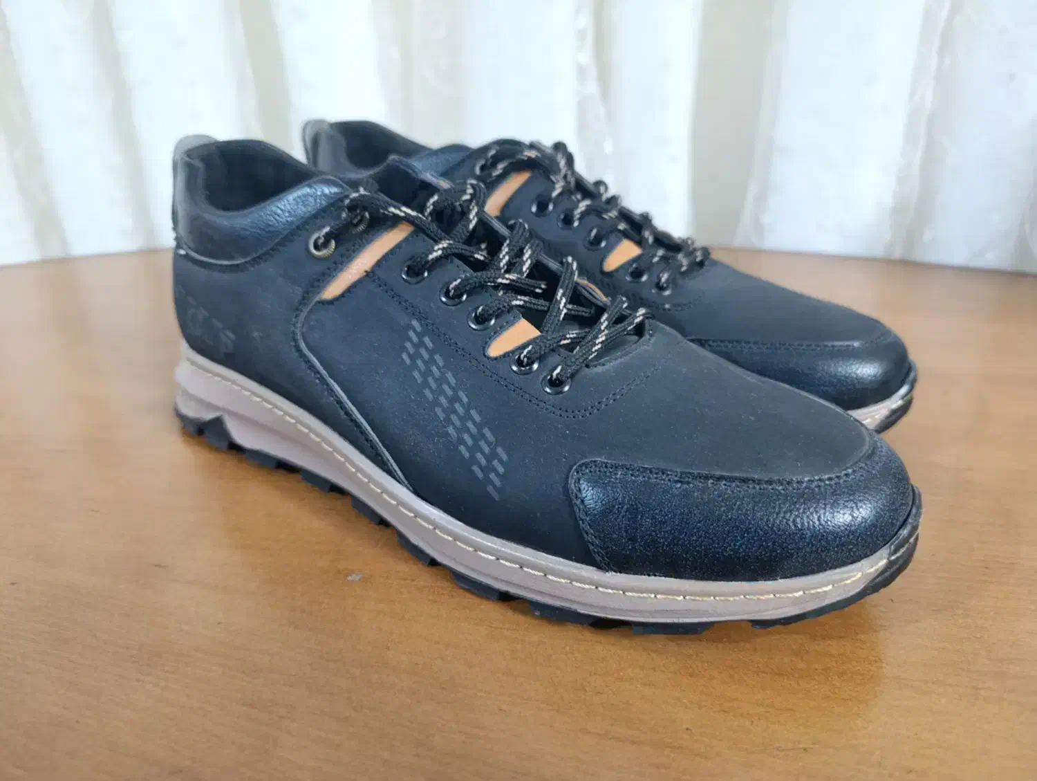 کفش|کیف، کفش، کمربند|سبزوار, باهنر|دیوار