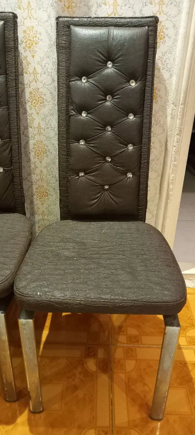 ۳عدد صندلی پایه استیل|صندلی و نیمکت|رشت, لاکان شهر|دیوار