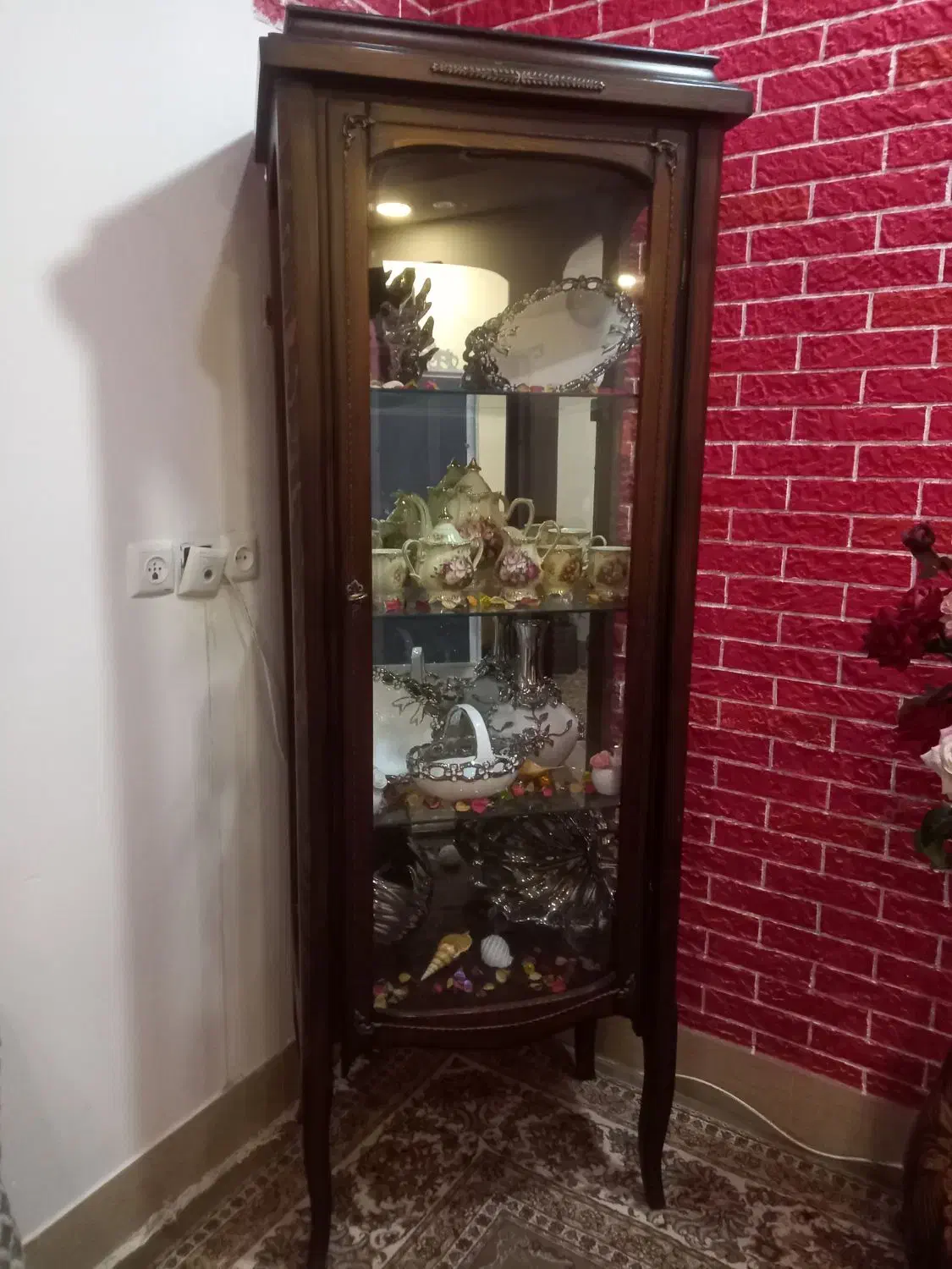 بوفه قهوه ای چوب راش|بوفه، ویترین، کنسول|تربت جام, شهرک آزادگان|دیوار