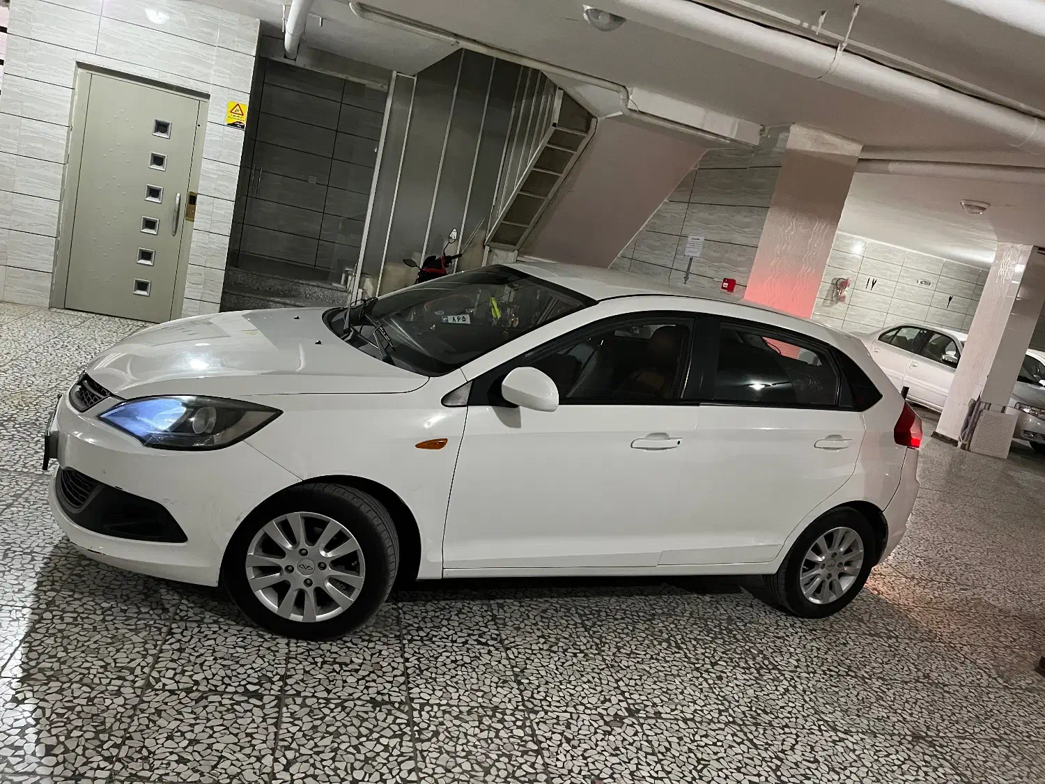 فروش ام وی ام ۳۱۵خونگی|خودرو سواری و وانت|بروجن, |دیوار